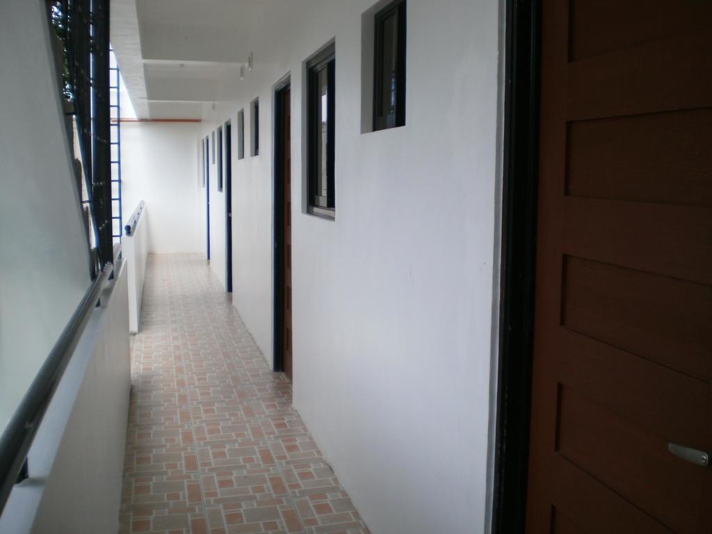 The Palines Apartment Hotel San Pedro  Rum bild